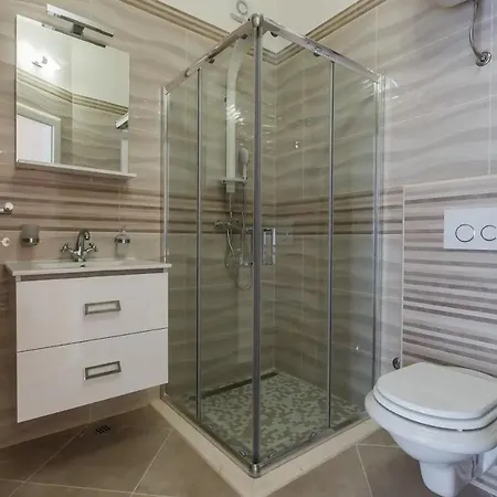 Luxury Two Lions With Heated Pool Vila *